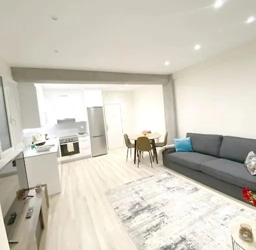 아파트 Albaola Aparment *