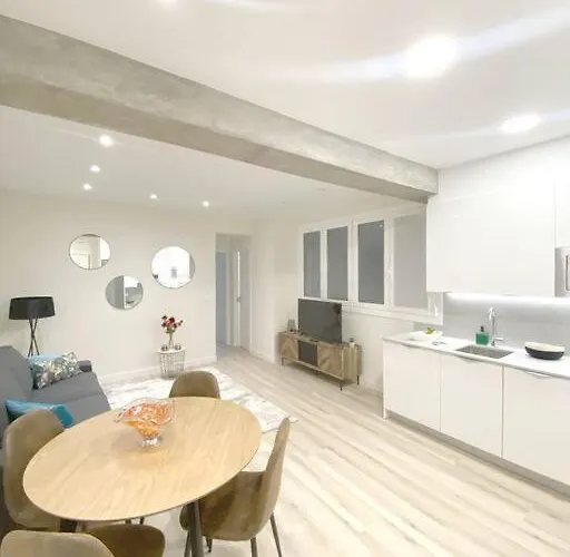 Albaola Aparment 산세바스티안